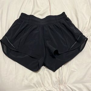 Lululemon hotty hot shorts 2in inseam